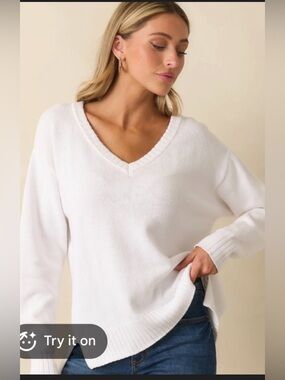Z Supply Women's V-Neck Lightweight Sweater in White